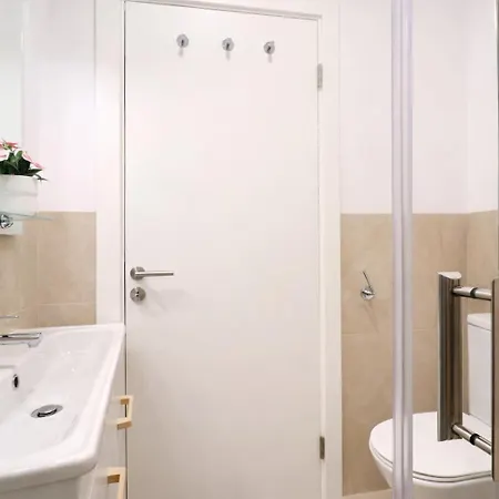 2 Bedroom Flat With Ac And Elevator Apartmán Lisboa