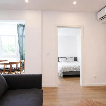 2 Bedroom Flat With Ac And Elevator Apartmán Lisboa
